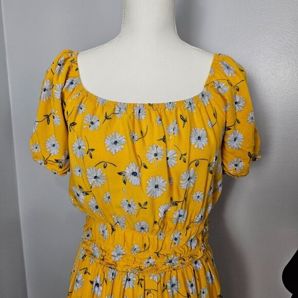 Lark & Grey Floral Crop Yellow Short Sleeve Top And Skirt - Picture 3 of 9